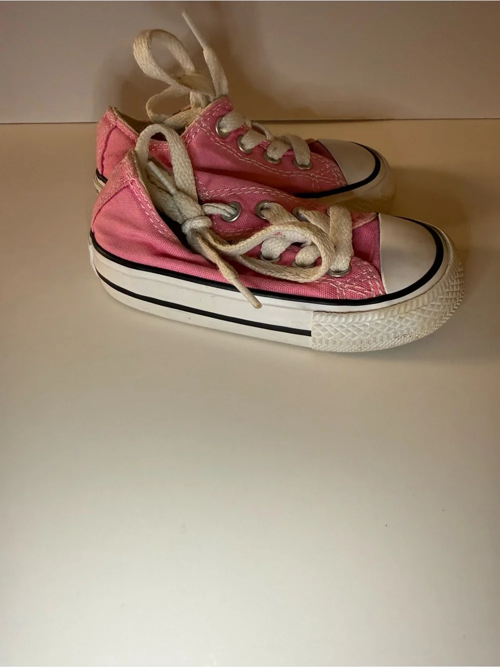 Converse Kids Pink Canvas Low-Top Sneakers with White Trim